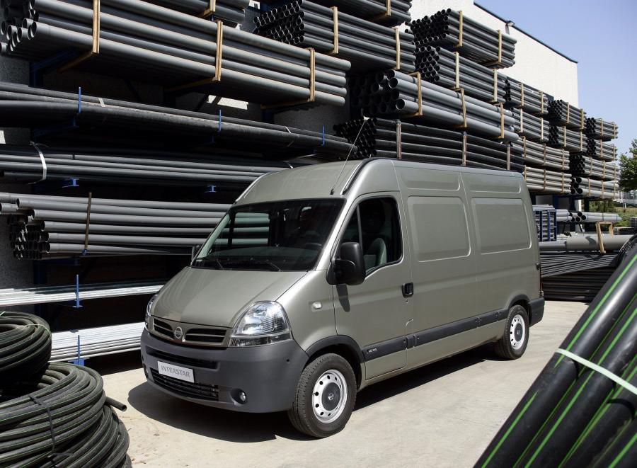  Nissan Interstar High Roof Van 2003 года  (фото 2 из 13)